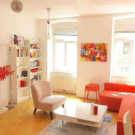 Your Sunny Home Away From Home Wien Exteriör bild